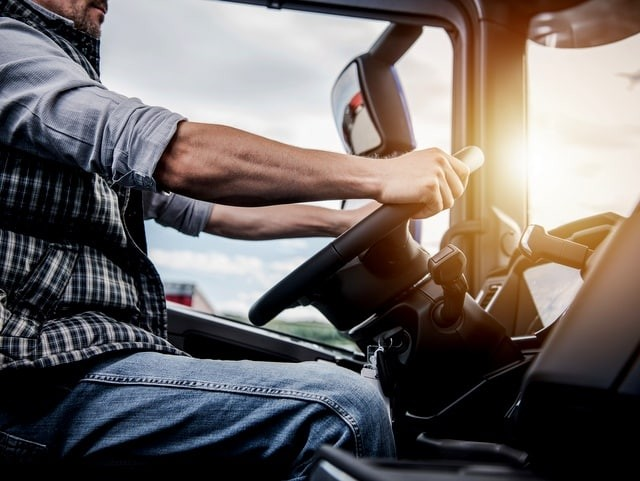 Au-delà du volant: pourquoi le bien-être des chauffeurs routiers en Belgique doit guider vos choix d’entrepôts et de bureaux