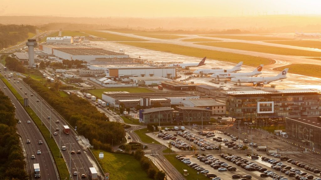 Changement stratégique à l'aéroport de Liège: de nouvelles opportunités émergent suite à l'arrêt de l'expansion d'Alibaba Changement stratégique à l'aéroport de Liège: de nouvelles opportunités émergent suite à l'arrêt de l'expansion d'Alibaba