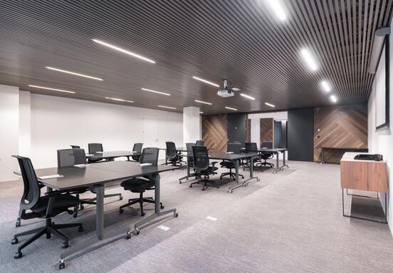 Atteignez plus grâce à des styles de travail flexibles chez Spaces Manhattan Meeting Center