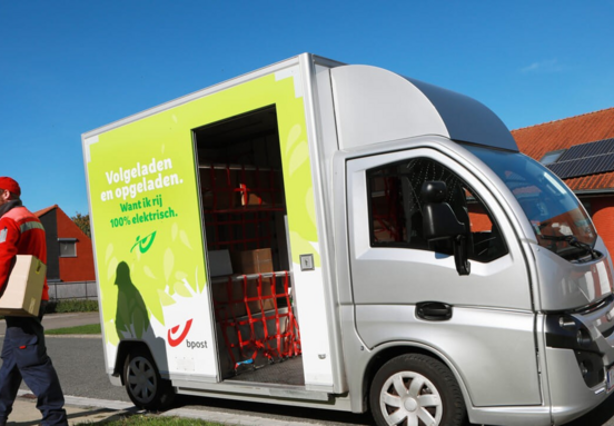Bruxelles: un hub logistique durable avec des livraisons postales 100% sans émissions