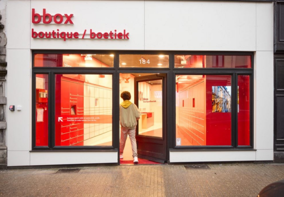 La ‘bbox boutique’ de bpost: un nouveau modèle de micro-entrepôts urbains transformant le marché des espaces logistiques en centre-ville