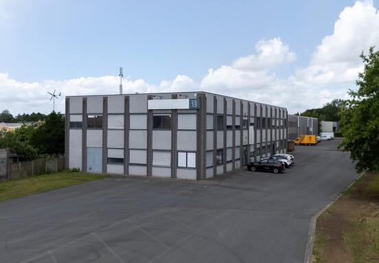 Entrepôt à louer 1210 m² - Zulte