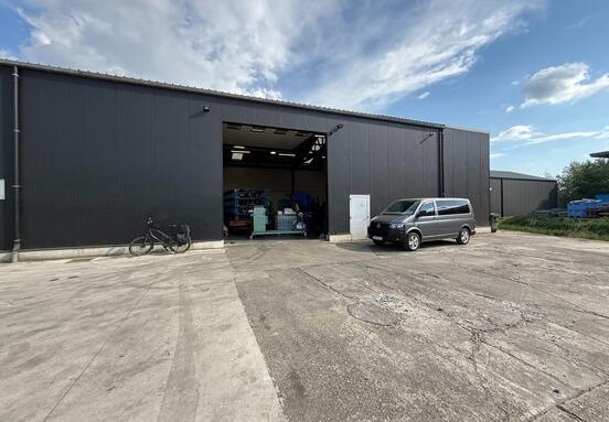 Entrepôt à louer 335 m² - Zulte