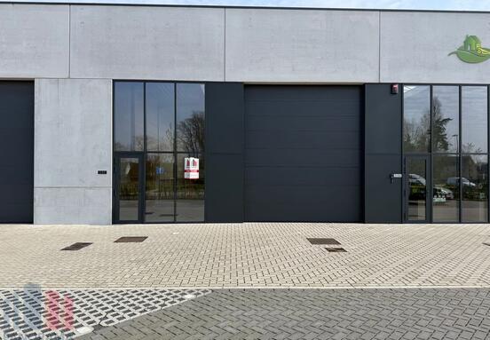 Entrepôt à louer 305 m² - Dentergem