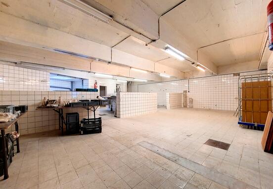 Entrepôt à louer 268 m² - Auderghem