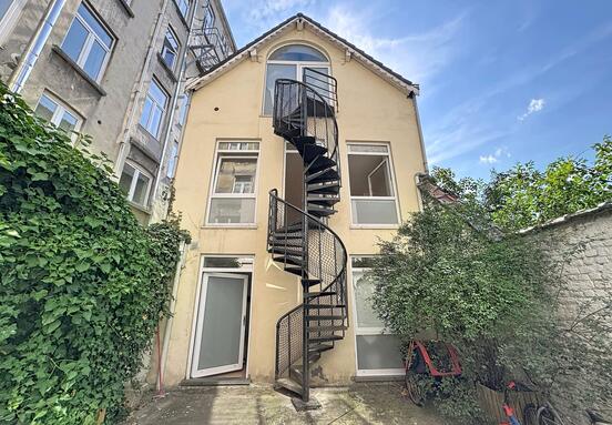 Entrepôt à louer 47 m² - Ixelles