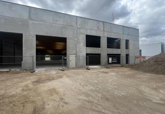 Entrepôt de 945 m² à louer à Wommelgem